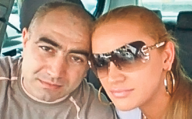 EXCLUSIV | Merge la popă şi la psiholog ca să scape de Cristea! Bianca Drăguşanu este bombardată cu mesaje de dragoste de fostul iubit fotbalist