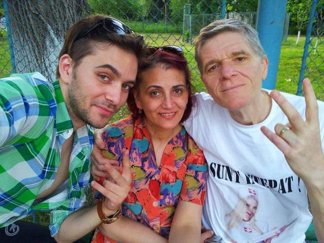 DOLIU în familia unui ÎNDRĂGIT CÂNTĂREŢ! Tatăl său GRAV BOLNAV s-a stins din VIAȚĂ