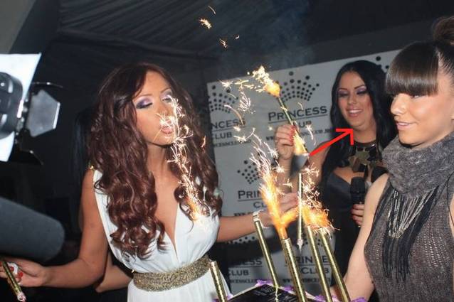 Cruduţa împlineşte azi 24 de ani! Uite prin ce TRANSFORMĂRI MIRACULOASE a trecut de când este în showbiz. Uite-o, de la "PUFOASĂ", LA "PIELE ŞI OS" | FOTO