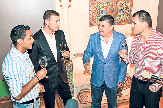 INTERVIU EXCLUSIV | Nu şi-a invitat la nuntă primul antrenor! Profesorul Felix Păun nu e pe lista de invitaţi ai lui Bute