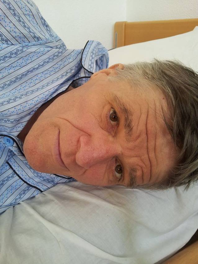 DRAMĂ în familia unui ÎNDRĂGIT CÂNTĂREŢ! Tatăl său este GRAV BOLNAV, iar medicii i-au mai dat CÂTEVA ORE DE TRĂIT