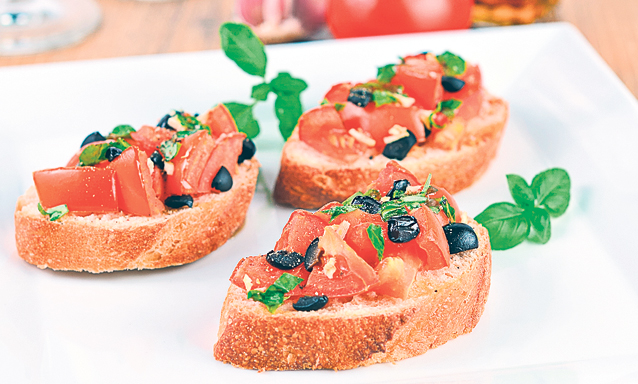 Găteşte de post, delicios şi sănătos! Până la praznicul Sfinţilor Apostoli Petru şi Pavel nu se mănâncă «de dulce»