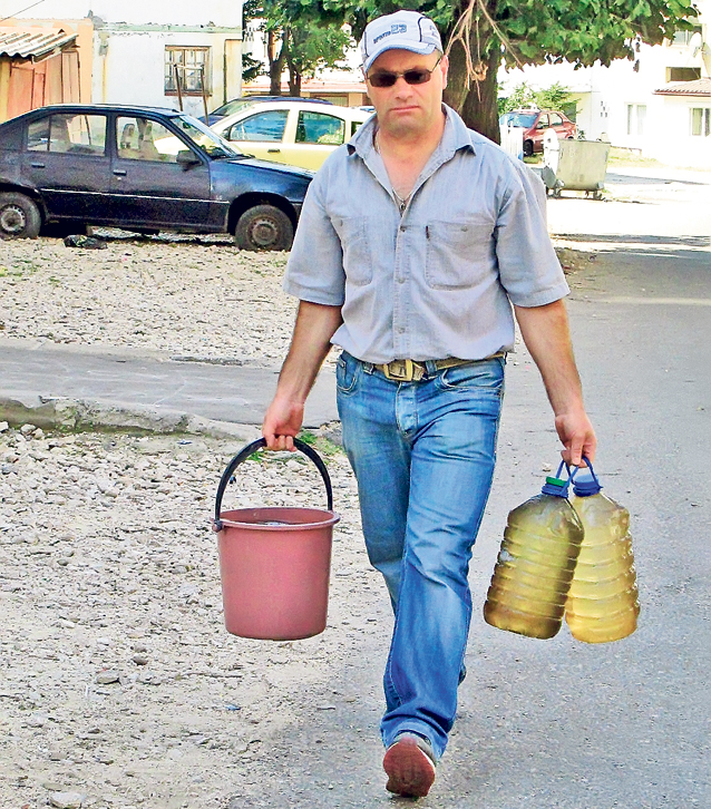 Muuultă răcoare! Fiecare se apără cum poate de caniculă