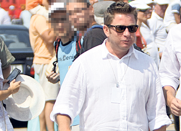 Show pe cerul Capitalei! Mii de oameni au asistat ieri la un spectacol aerian de excepţie | FOTO