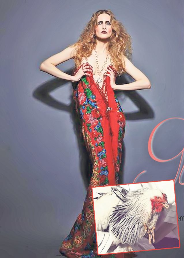 Vanessa Paradis a copiat-o pe Iulia Albu! Fosta iubită a lui Johnny Depp a fost machiată şi îmbrăcată aidoma vedetei noastre! Până şi un cocoş identic a apărut în cadru | FOTO