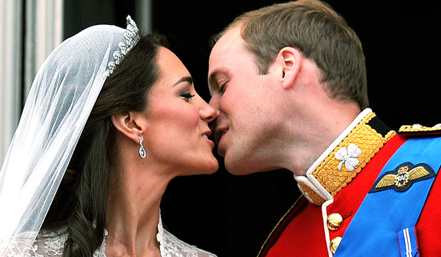 Kate Middleton a născut! Prinţul William are un băiat!