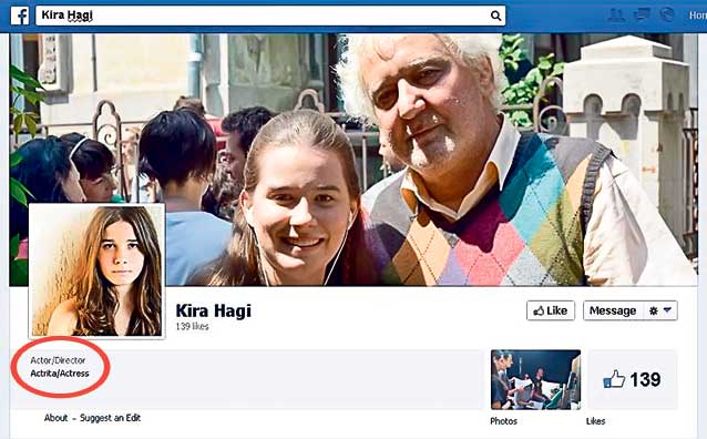 Fata lui Gică Hagi îşi promovează pe internet pasiunea pentru teatru | FOTO