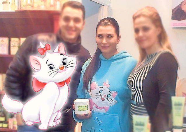 Se dau în vânt după desene animate! Însuşi preşedintele a apărut în weekend, la mare, cu Popeye pe şapcă