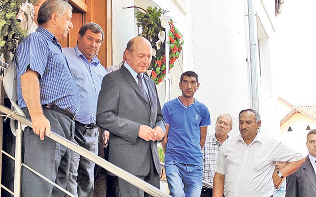 Apropiaţii lui Florin Cioabă îşi amintesc de viaţa regelui dinainte să devină celebru! Ascundea aurul în fântână