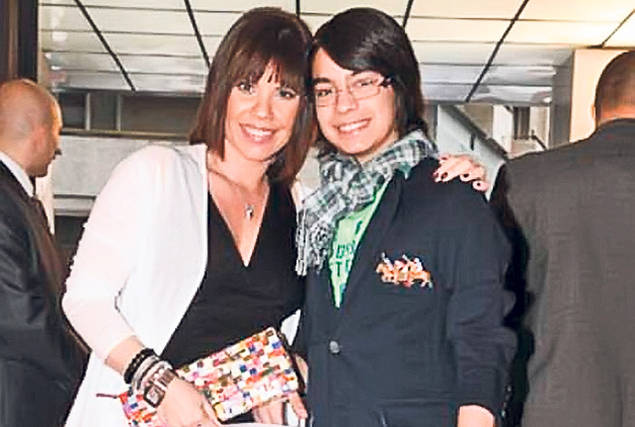 Luminiţa Anghel trăieşte un adevărat coşmar! Cântăreața nu-şi închipuia prin ce clipe teribile va trece după ce a adoptat-o pe Măriuca