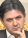 Miron Cozma: «L-am bătut pe Platini»! Practicant al tenisului de picior, fostul lider al minerilor a «încins» numeroase partide cu foste vedete ale fotbalului autohton şi mondial