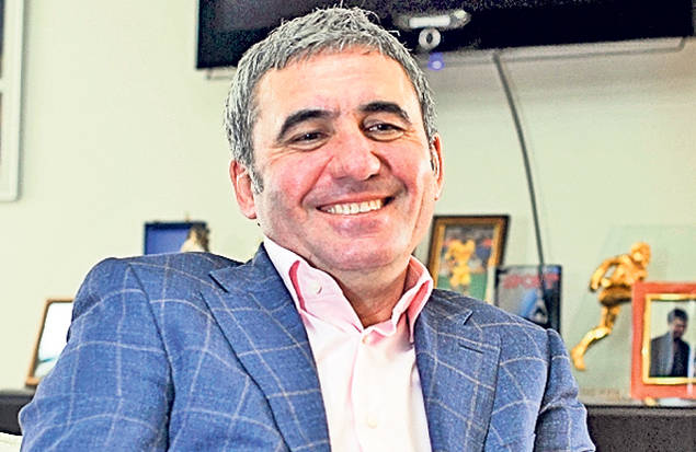 După ce filiala Covasna a Uniunii a sesizat FIFA din cauza «atitudinilor antimaghiare» de la meciul cu România, Dumitru Dragomir contraatacă: «UDMR a orchestrat incidentele»