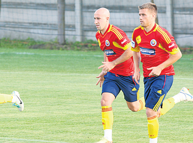 I-a scos peri albi | Presiunea meciurilor cu Ungaria și Turcia și-a pus amprenta în mod vizibil asupra lui Victor Pițurcă