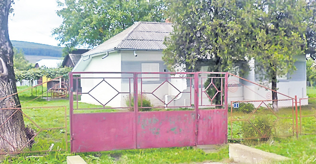 Localnicii din Dolhasca, oraşul natal al lui Alexandru Arşinel, revoltaţi: "Românii elogiază un om doar când îl pierd"