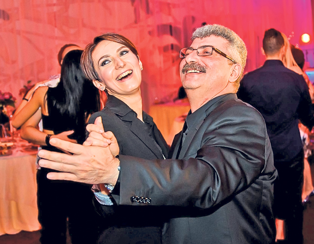 Se iubesc la infinit! Bahmu: "Mă mărit iar cu Prigoană! Nici nu mai știu a câta oară" | EXCLUSIV