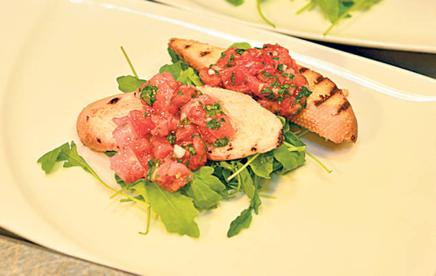 Ce să mai gătesc, nevasta să-mi mulţumesc? Silviu Prigoană şi-a etalat măiestria culinară la un concurs de gătit