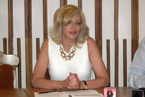 Corina Creţu a donat bani pentru Ioan Bănescu, «magicianul» chitarei! 