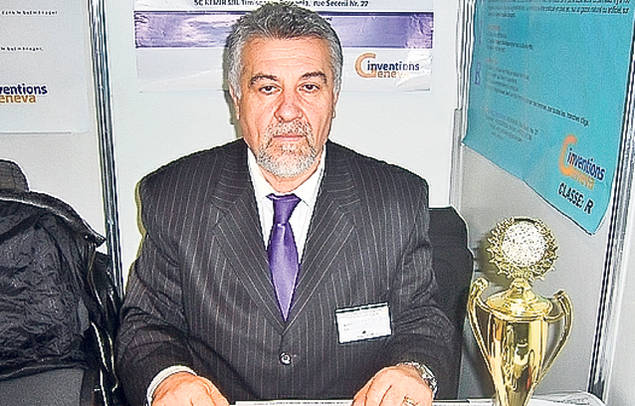 Sute de copii au privit, alături de părinţi, parada de 1 Decembrie din Capitală: «Tati, să lupţi pentru mine şi pentru România!» | FOTO