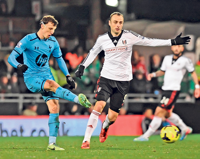 Moldovenii Vlad Chiricheş şi Costel Pantilimon au speriat Anglia!
