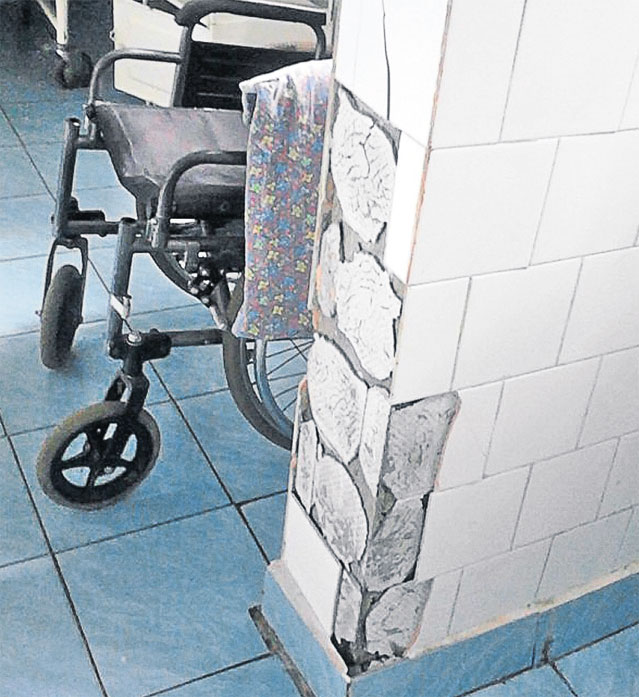 Vând branule şi seringi la butic!