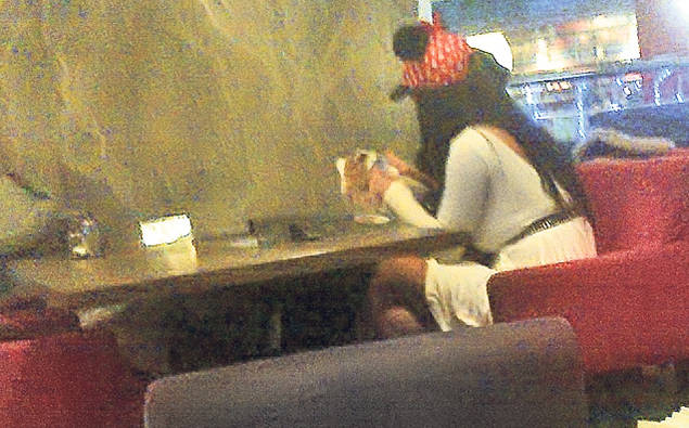 EXCLUSIV | BENDEAC și VANCEA s-au săturat de mâncarea românească. UITE ÎN CE AU DAT IAMA!