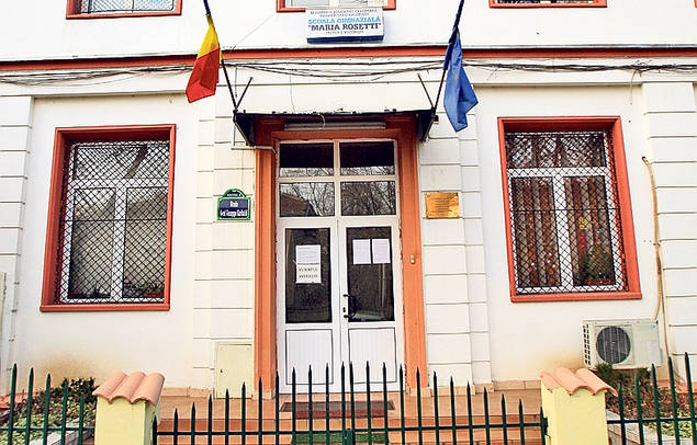 Părinţii bagă anual în şcoli 142.000.000 € pentru fondul clasei