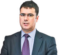 Scandalul «învăţătoarei şpăgare» a declanşat la Ministerul Educaţiei un val de reclamaţii în care părinţii se plâng că trebuie "să cotizeze" la şcoală