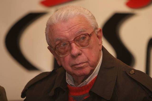 EI S-AU STINS în 2013. Iată DISPARIȚIILE care au EMOȚIONAT ROMÂNIA, anul trecut!