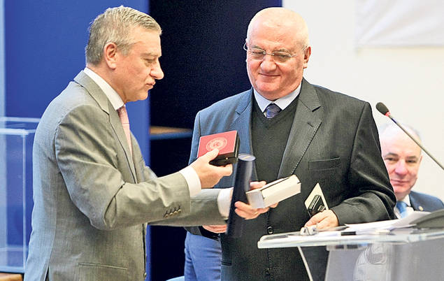 DEZVĂLUIRI LIBERTATEA | «Generalul» are scrisă demisia! Anghel Iordănescu este primul nume mare care vrea să părăsească FRF după înscăunarea lui Răzvan Burleanu