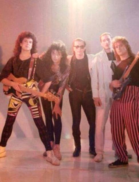 FOTO DE COLECŢIE: Holograf, ÎN ANUL 1990! Uite cum arătau membrii trupei | FOTO ÎN ARTICOL