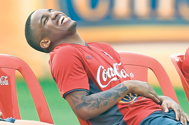 Asta, da, fan înflăcărat! Scenă fierbinte la un meci de fotbal în Polonia