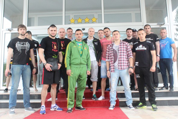 SUPERKOMBAT MAMAIA
