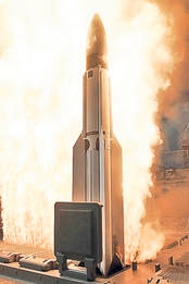 «Preşedintele de ciocolată» a pus ARMATA pe separatişti