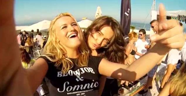 INCREDIBIL! BLOWJOB, în noul clip de PROMOVARE a staţiunii Mamaia | FOTO&VIDEO