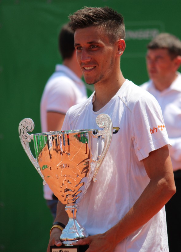 Damir Dzumhur