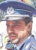 Eroii anonimi ai României | Poliţistul hunedorean Florin Bolosin e tată pentru doi copii părăsiţi