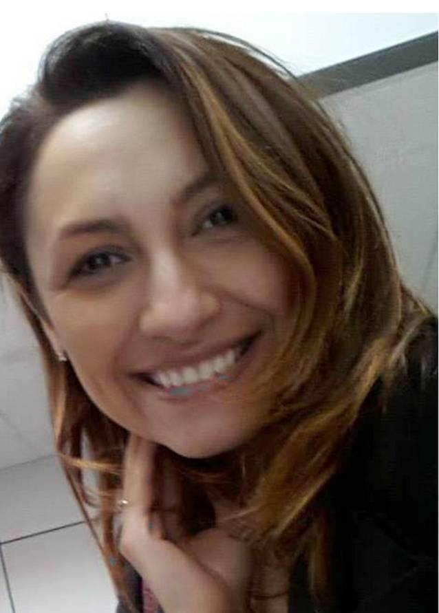ANDRA, FĂRĂ PIC DE MACHIAJ ŞI NECOAFATĂ! Cum arată CÂNTĂREAŢA într-o zi NORMALĂ, când nu e pe SCENĂ?