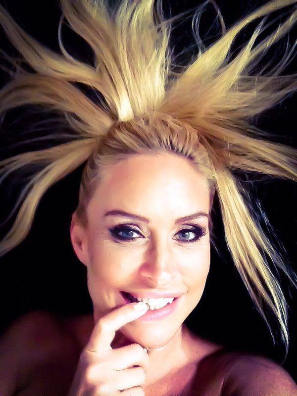 Vica Blochina, cu RIDURI ADÂNCI pe sub OCHI! FOTO ÎN ARTICOL