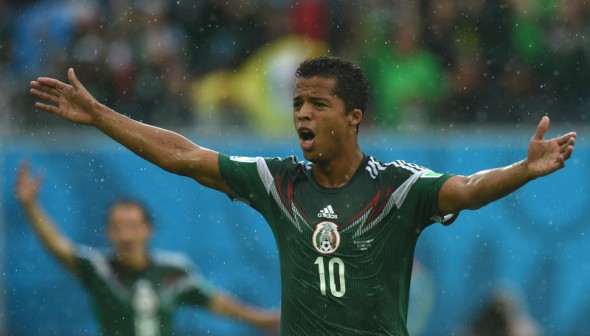 Arbitrul i-a anulat, pe nedrept, două reuşite mexicanului Giovanni Dos Santos