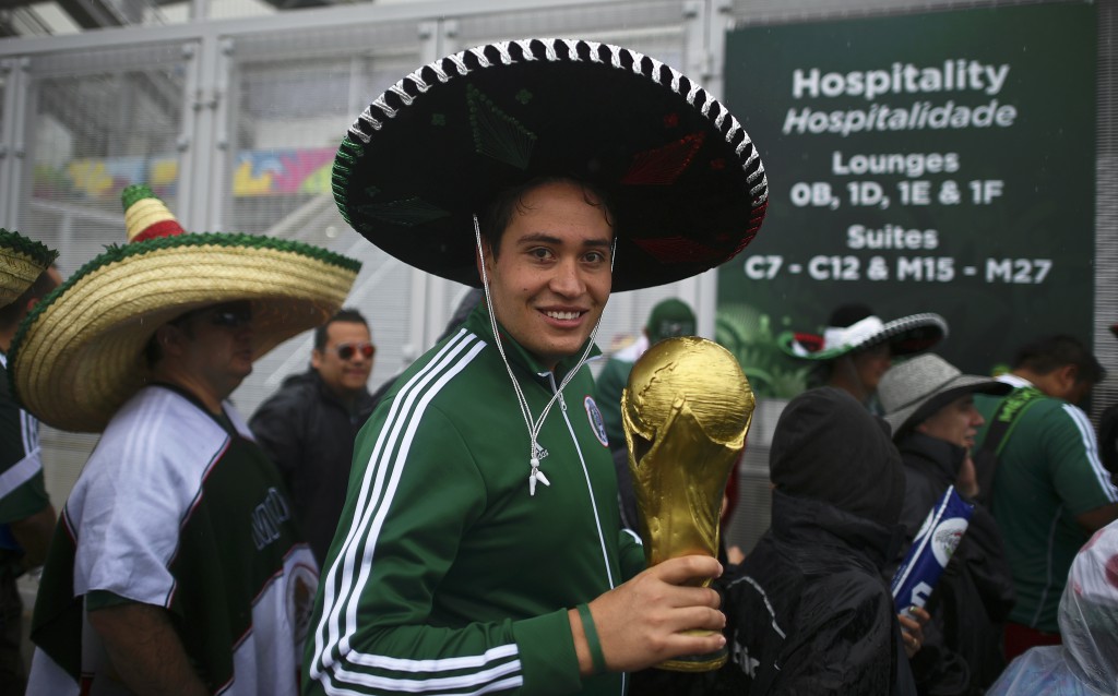 VIDEO / CM 2014: MEXIC - CAMERUN 1-0. Aztecilor li s-au anulat două goluri!
