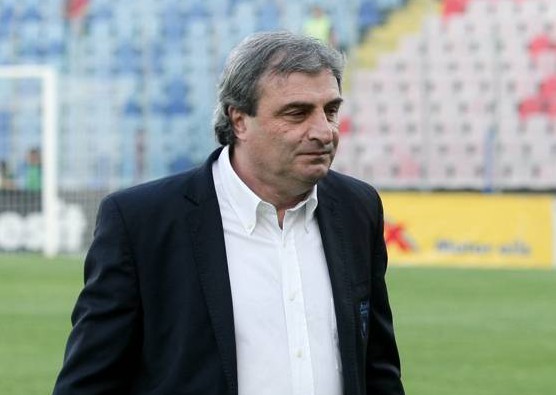 "Stelei i-au plecat toţi portarii. Şi cei de la stadion"