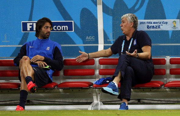 Samaras și Santos, cei doi artizani ai succesului grecilor. Foto: EPA