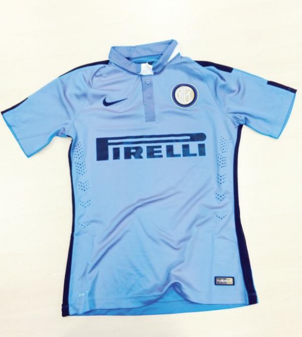 tricou