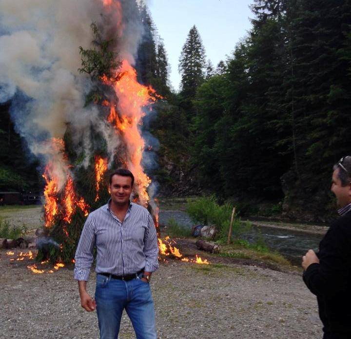 FOTO/ E singura în vacanță, la Saint-Tropez! ^S-a despărțit de iubitul-primar?