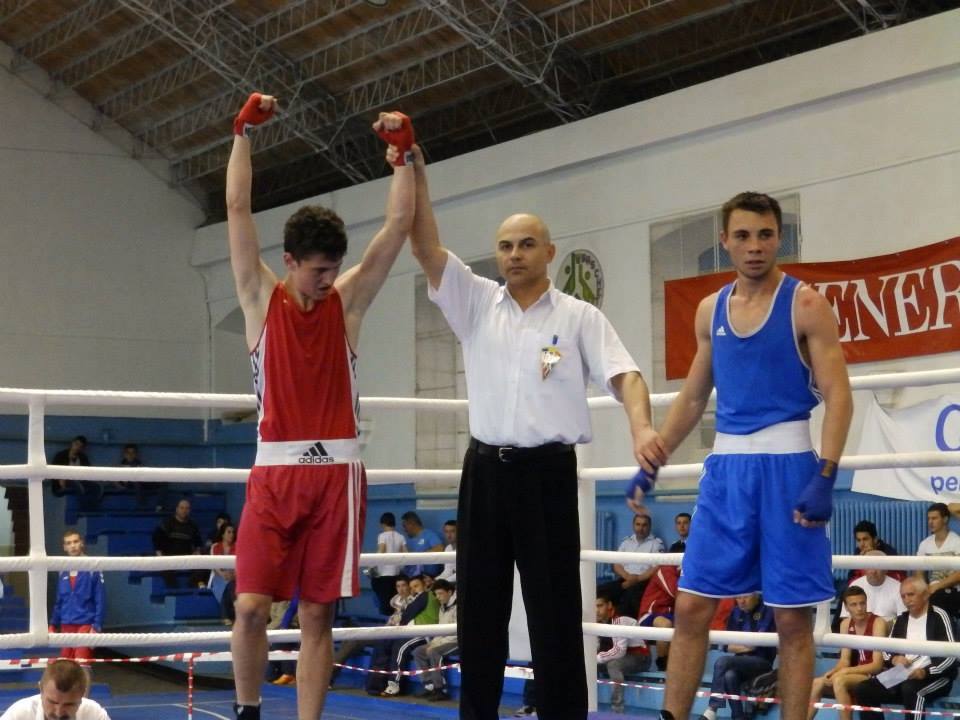 VIDEO / A apărut ”perversul de la Câmpulung Muscel”! 