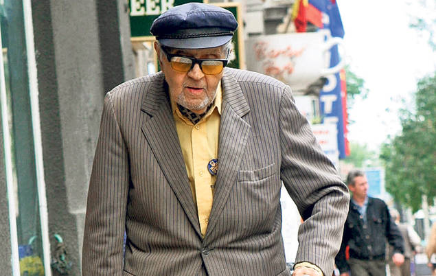 EXCLUSIV LIBERTATEA | Ionuţ şi Dragoş Dolănescu au de împărţit frăţeşte o mică avere! «50.000 de euro zac în bancă, dar n-avem acces la ei»