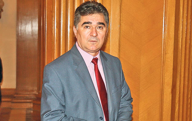 Află ce averi au candidații înscriși în competiția pentru Președinție