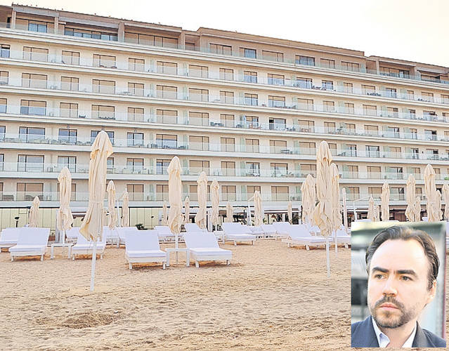 Tot mai multe vedete fac grămezi de bani la Mamaia, de pe urma turiştilor