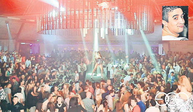 Tot mai multe vedete fac grămezi de bani la Mamaia, de pe urma turiştilor