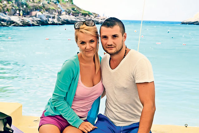 Pe VÂRCIU îl VEZI toată ZIUA LA TV, dar UITE CUM ARATĂ FOŞTII lui COLEGI din trupa L.A.! Află ce fac ei astăzi!